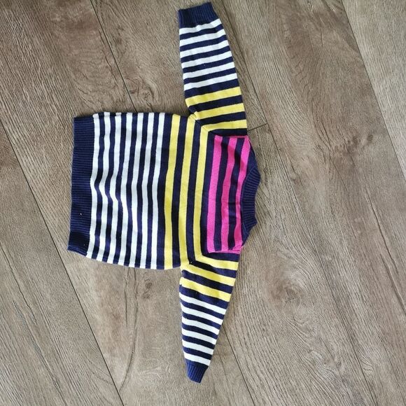 3/$12 The children's place sweater striped 6-9 m - Picture 4 of 4